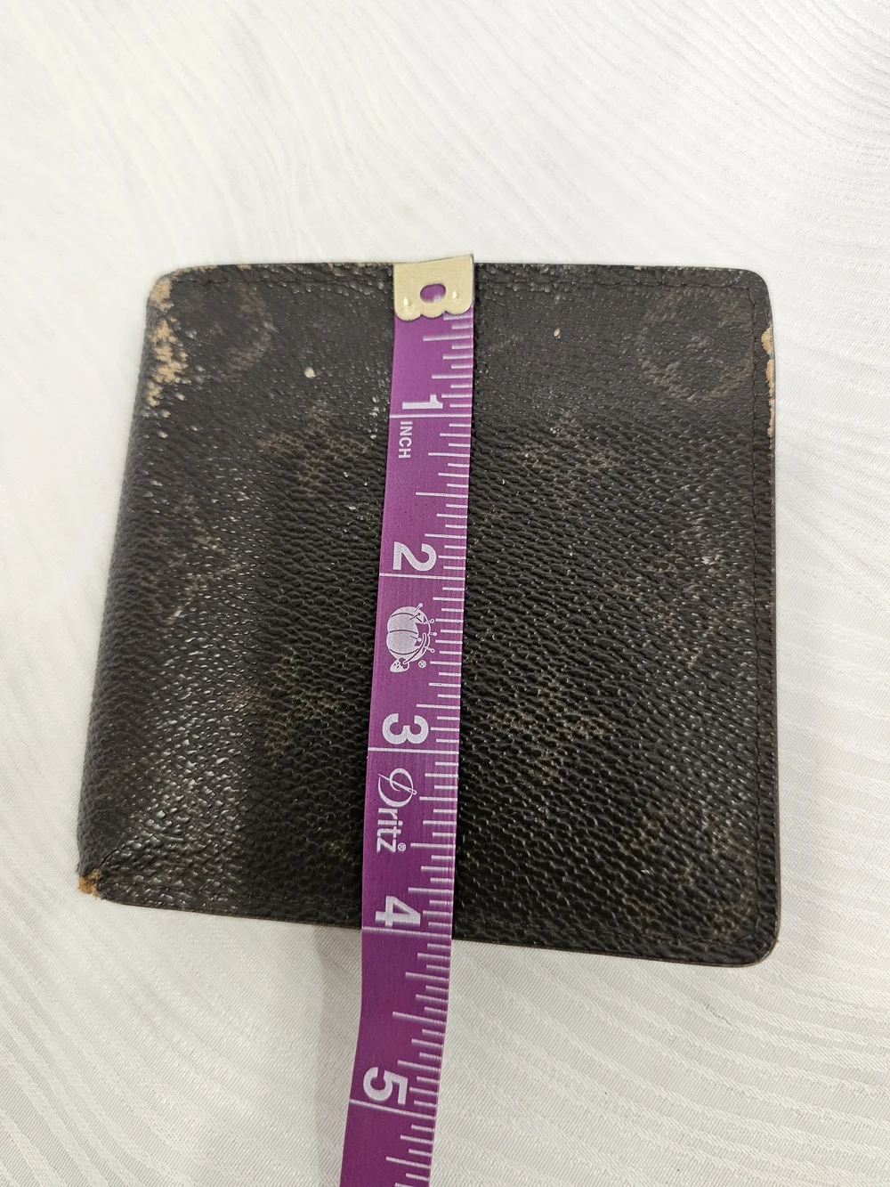 Louis Vuitton signature lv